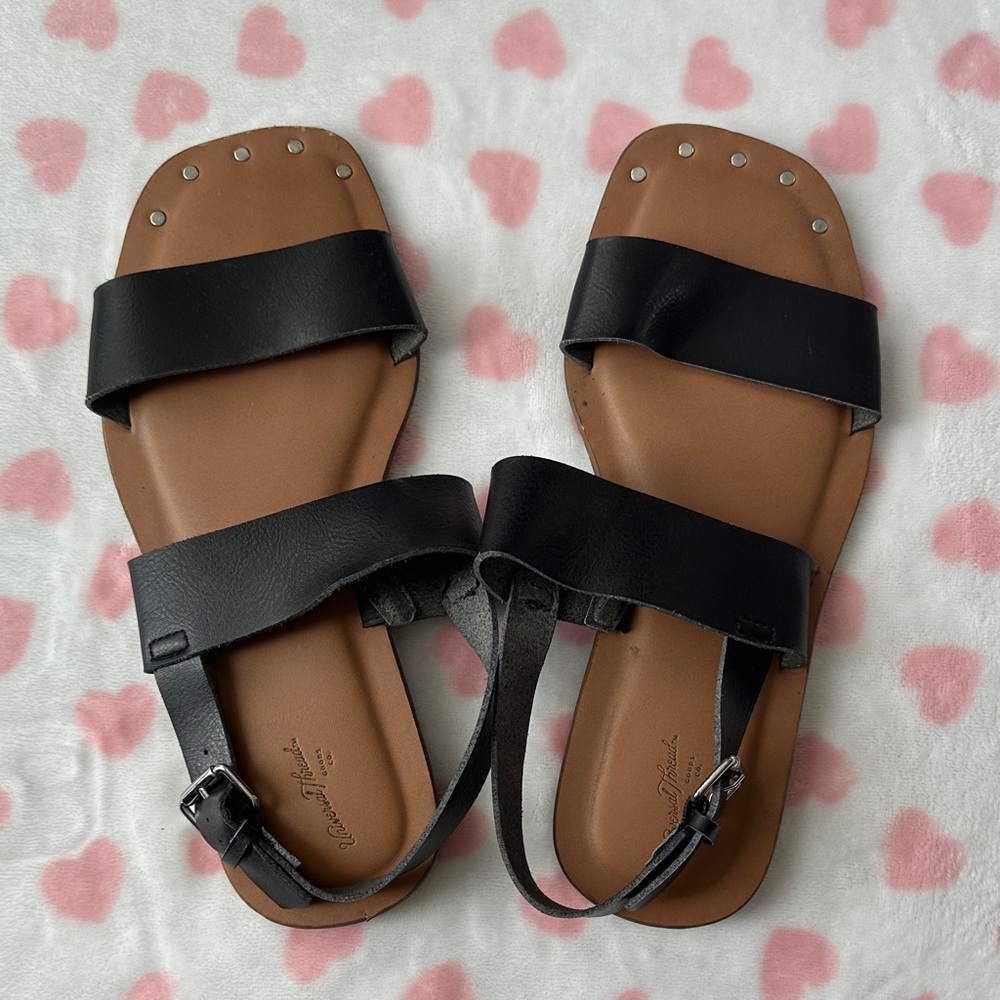Universal Thread Black Strap Sandals with Brown Sole
